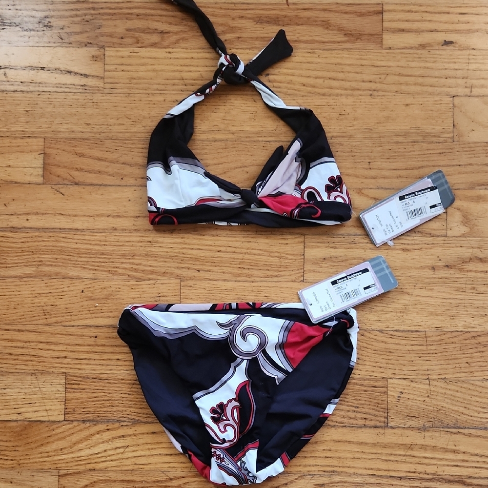 NWT Stylish Reversable Moontide Bikini, Size 6